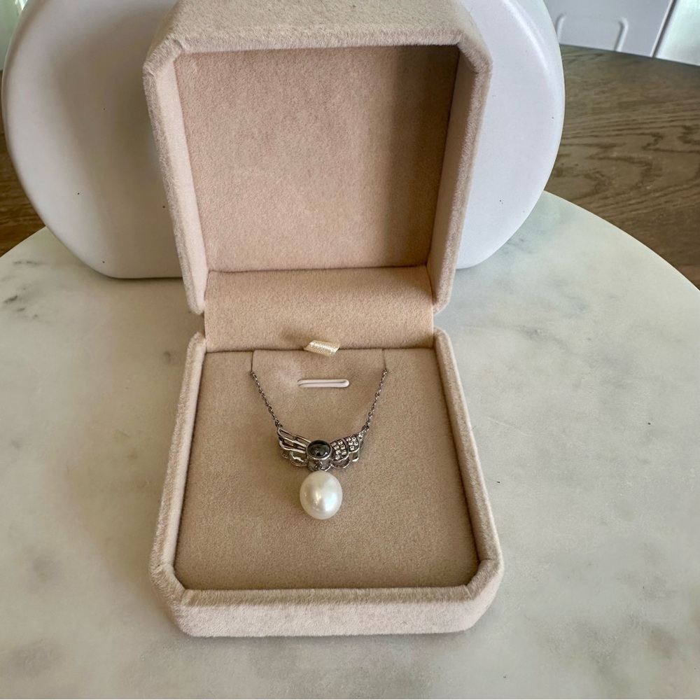 925 Sterling Silver Pearl Pendant 18” Necklace